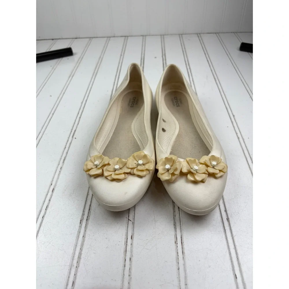 Crocs Lina Flower White Comfort Ballet Flats Women's Size 6